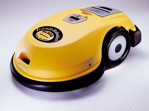 2nd Generation
In 2000, the 2nd generation of robotic mowers was brought into being. …And the Robomo